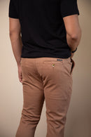 Calça Jeans Chino Esporte fino Masculina Regular. KDU1060